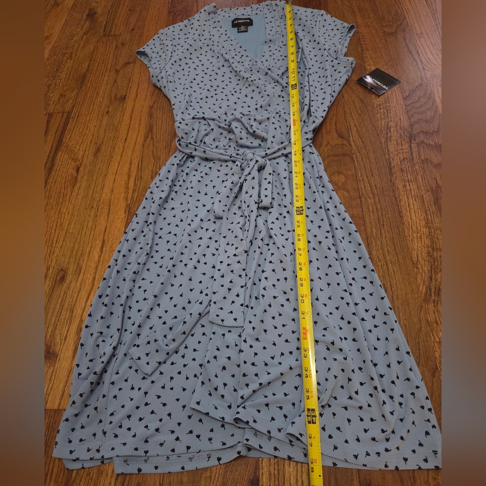 Liz Claiborne Blue Floral Faux Wrap Dress Size Large NWT - Picture 14 of 14